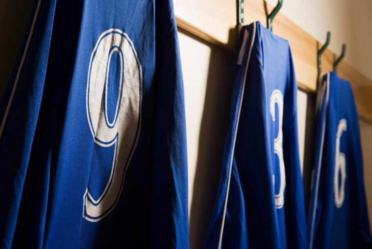 Особенности трикотажной одежды Особенности трикотажной одежды